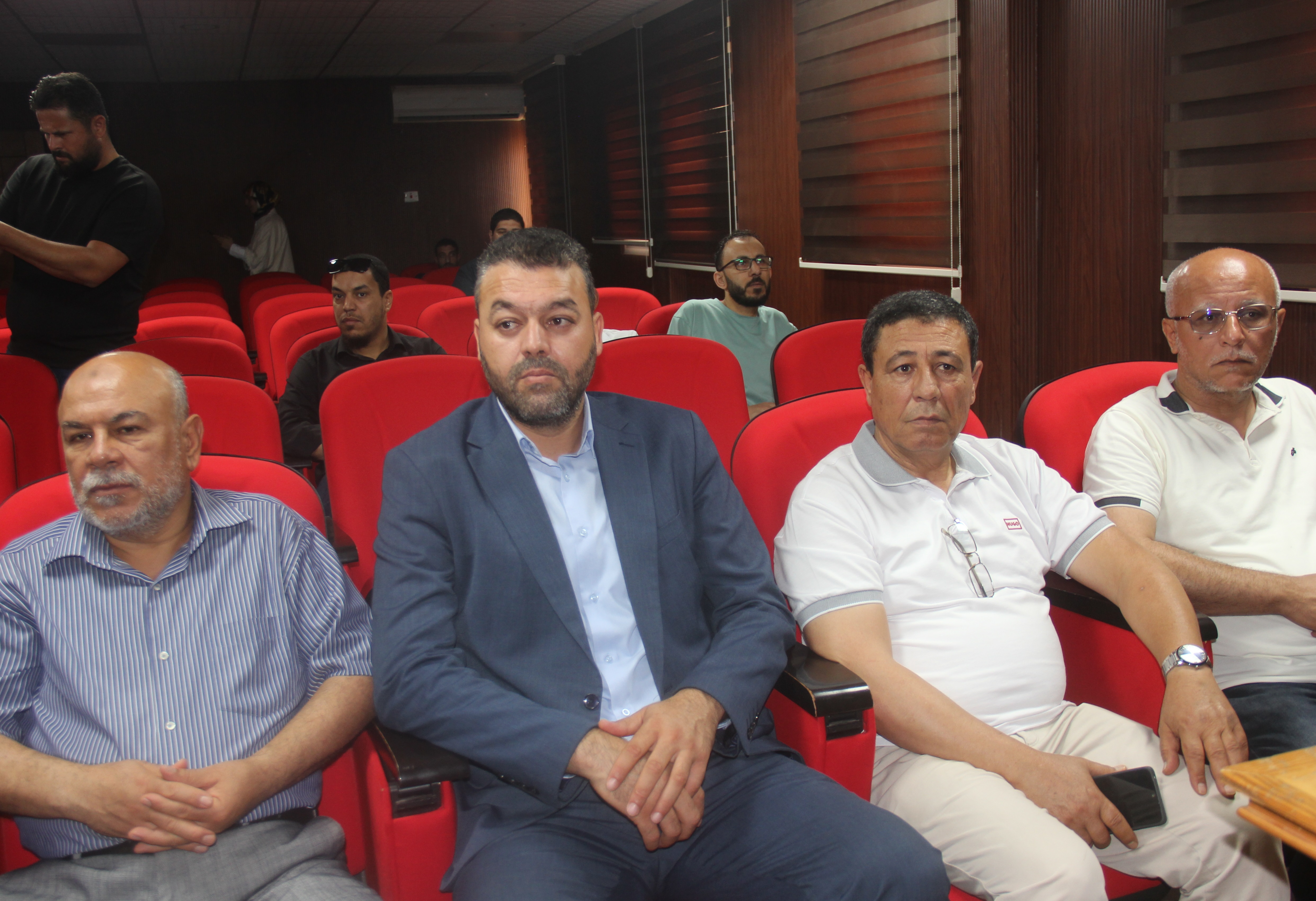 حوارية بعنوان " قضايا البيئة الليبية "